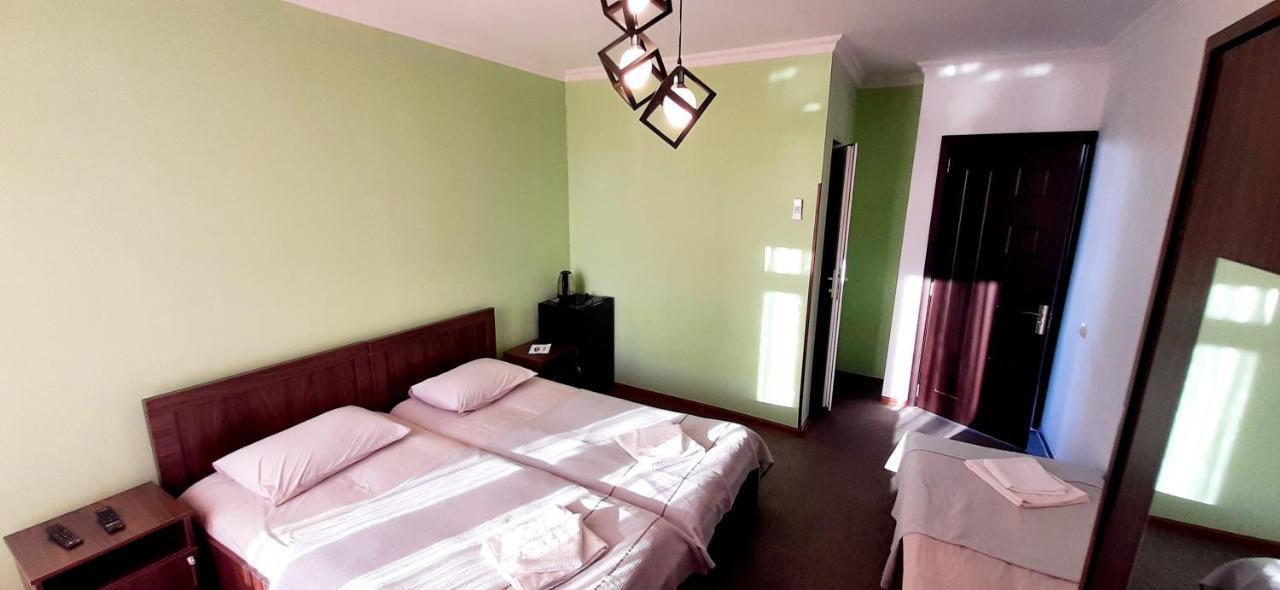 Tamazi Hotell Kobuleti Exteriör bild