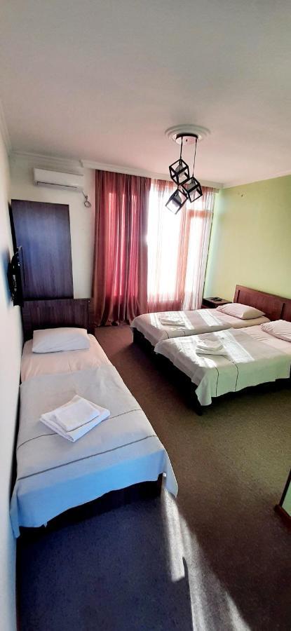 Tamazi Hotell Kobuleti Exteriör bild