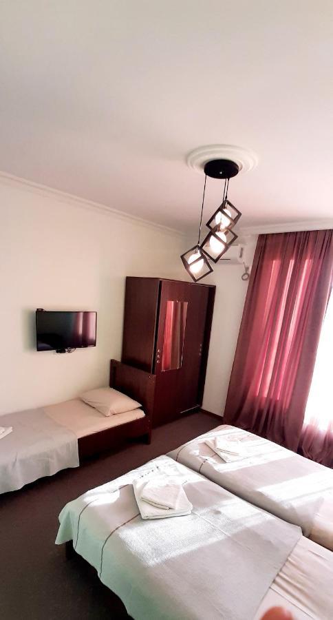 Tamazi Hotell Kobuleti Exteriör bild