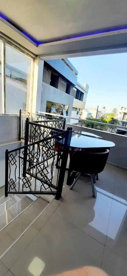 Tamazi Hotell Kobuleti Exteriör bild