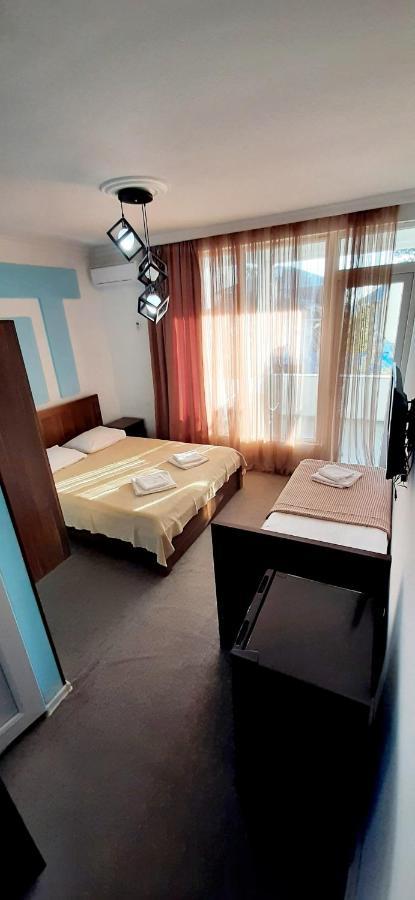 Tamazi Hotell Kobuleti Exteriör bild