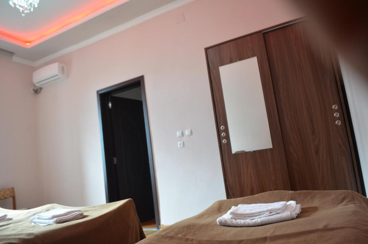 Tamazi Hotell Kobuleti Exteriör bild