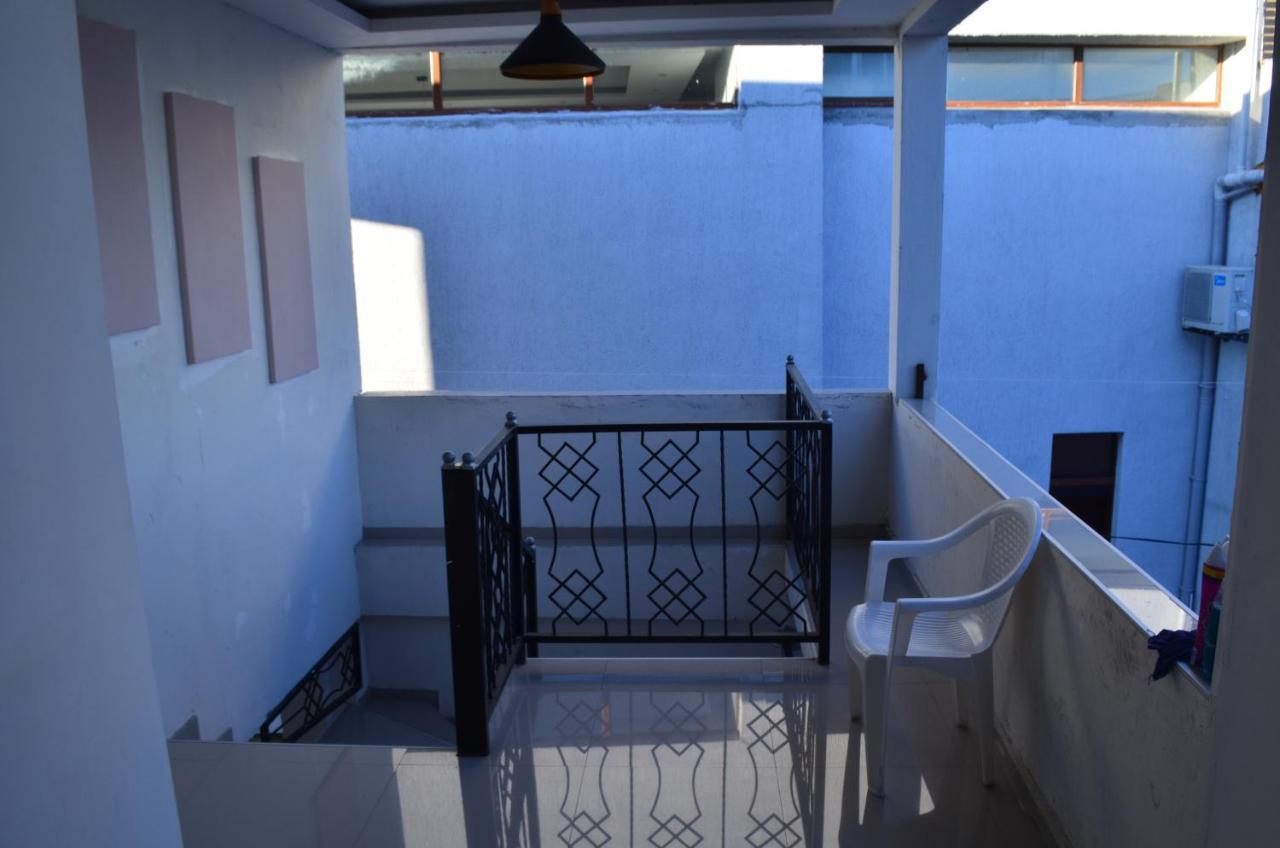 Tamazi Hotell Kobuleti Exteriör bild